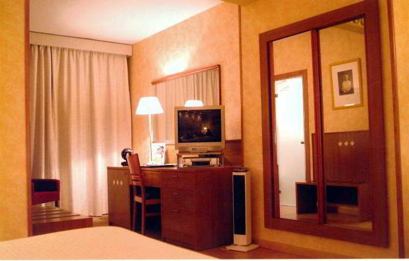 Sercotel Hotel President 피게레스 외부 사진